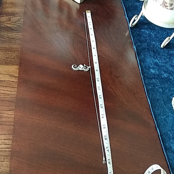 Sterling Silver Chain With Embellished Seahorse Pendant. - Picture 15 of 17